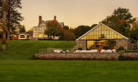 hutker-architects-turns-a-gilded-age-estates-former-car-barn-into-an-awe-inspiring-gathering-space-102723_JPLA_Rye_044RT hutker-architects-turns-a-gilded-age-estates-former-car-barn-into-an-awe-inspiring-gathering-space-102723_JPLA_Rye_044RT